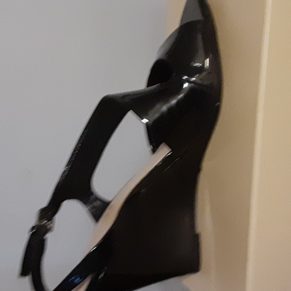 Franco Sarto wedge sandals - Picture 2 of 2